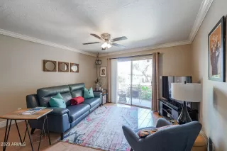 Photo #6: 6548134 Listing