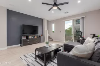 Photo #5: 6548201 Listing