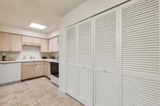 Photo #4: 6548208 Listing