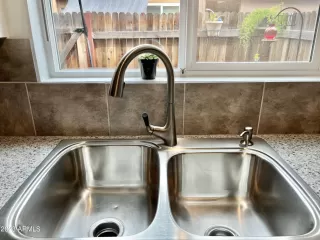 Photo #3: 6548265 Listing