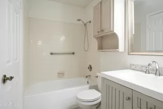 Photo #6: 6548432 Listing