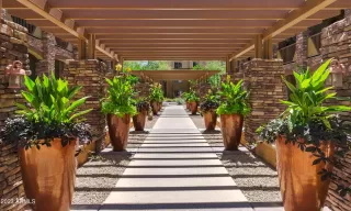 Photo #5: 6548678 Listing 