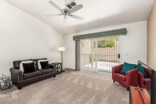 Photo #3: 6548796 Listing