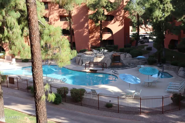 MLS: 6548831 Condo For Sale