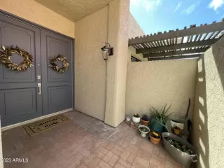 Photo #4: 6549140 Listing