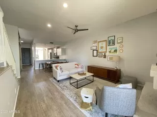 Photo #6: 6549140 Listing