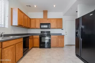 Photo #6: 6549216 Listing