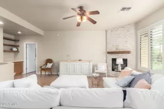 Photo #5: 6549361 Listing