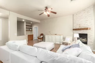 Photo #6: 6549361 Listing