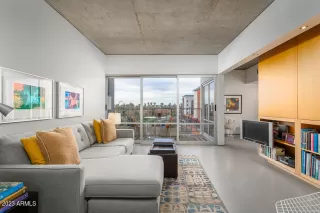 Photo #4: 6549383 Listing