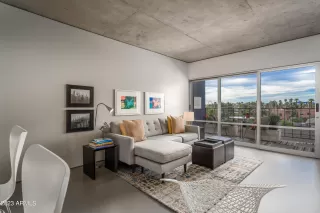 Photo #5: 6549383 Listing