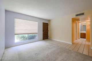 Photo #5: 6549418 Listing 