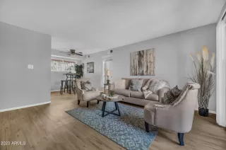 Photo #3: 6549550 Listing