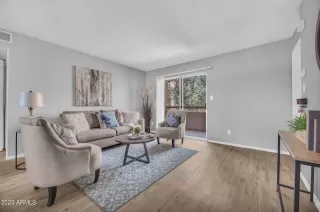 Photo #4: 6549550 Listing