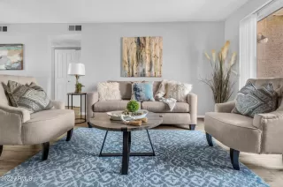 Photo #6: 6549550 Listing