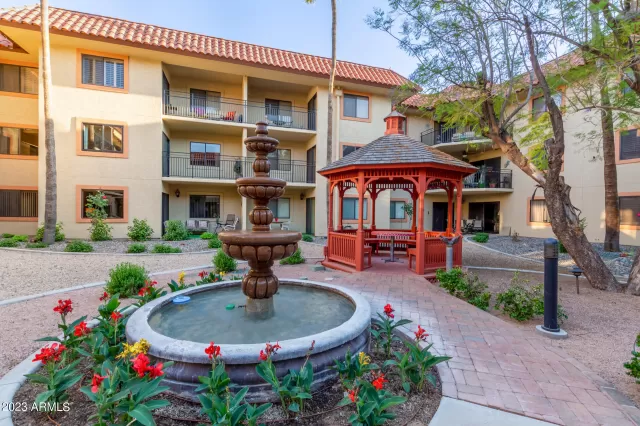 MLS: 6549591 Condo For Sale