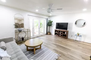 Photo #3: 6549593 Listing