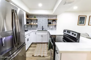 Photo #6: 6549593 Listing