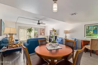 Photo #4: 6549686 Listing