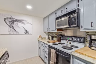 Photo #6: 6549686 Listing