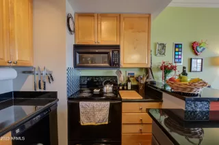 Photo #3: 6549705 Listing