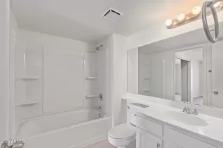 Photo #2: 6549709 Listing