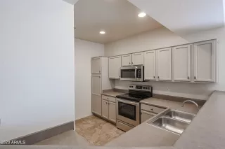 Photo #6: 6549784 Listing