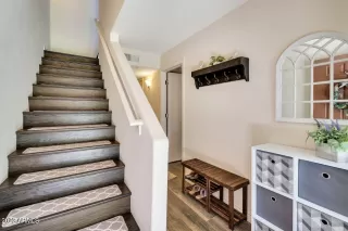 Photo #2: 6549872 Listing