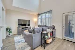 Photo #5: 6549872 Listing