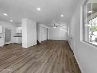 Photo #2: 6549940 Listing 