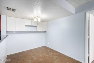 Photo #3: 6549981 Listing 