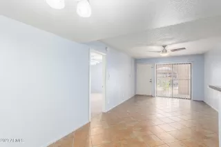 Photo #5: 6549981 Listing 