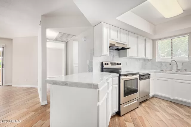 MLS: 6550173 Condo For Sale