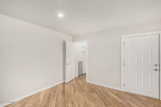 Photo #5: 6550173 Listing