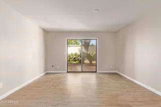 Photo #5: 6550237 Listing