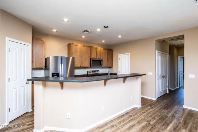 MLS: 6550298 Condo For Sale