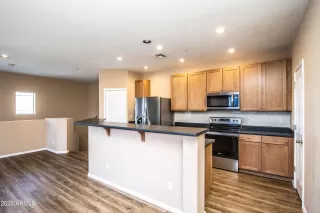 Photo #3: 6550298 Listing