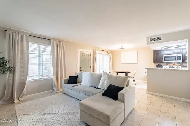 MLS: 6550598 Condo For Sale