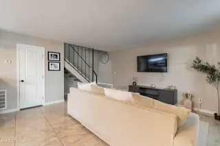 Photo #3: 6550598 Listing