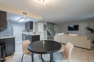 Photo #6: 6550598 Listing