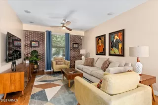 Photo #2: 6550621 Listing