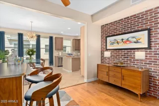 Photo #5: 6550621 Listing