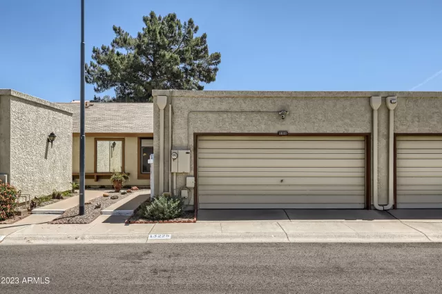 MLS: 6550960 Condo For Sale