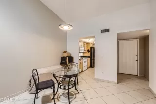 Photo #5: 6550960 Listing 