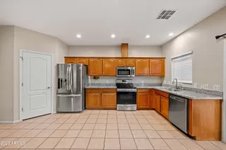 Photo #3: 6551129 Listing