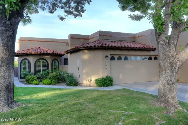 MLS: 6551314 Condo For Sale