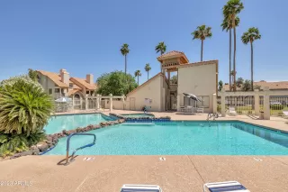 Photo #2: 6551369 Listing