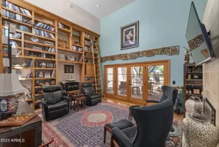 Photo #2: 6551519 Listing