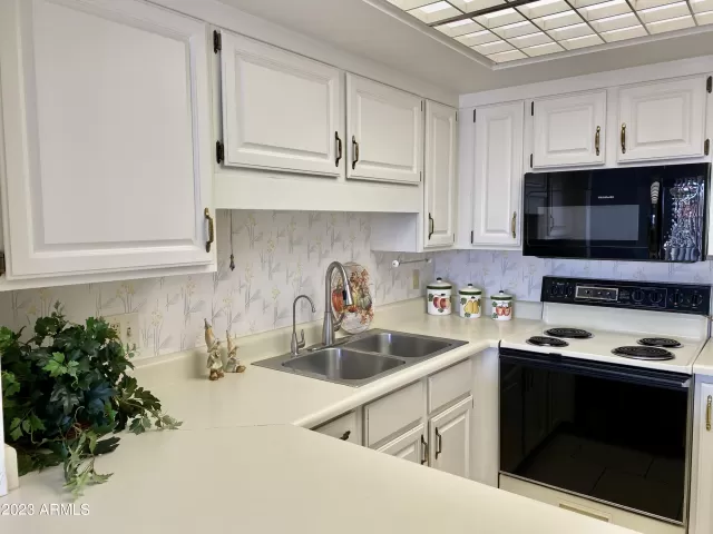 MLS: 6551732 Condo For Sale