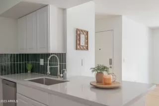 Photo #2: 6551763 Listing